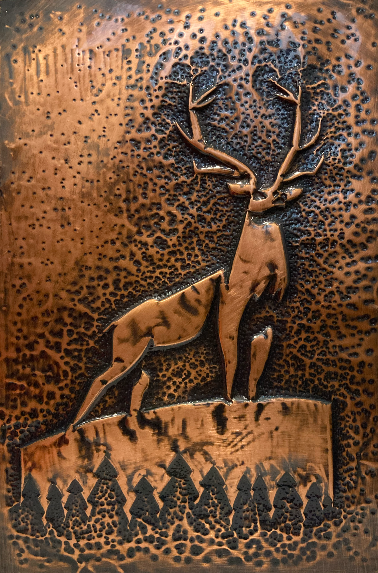 Grace in copper, crafted by hand - Reindeer